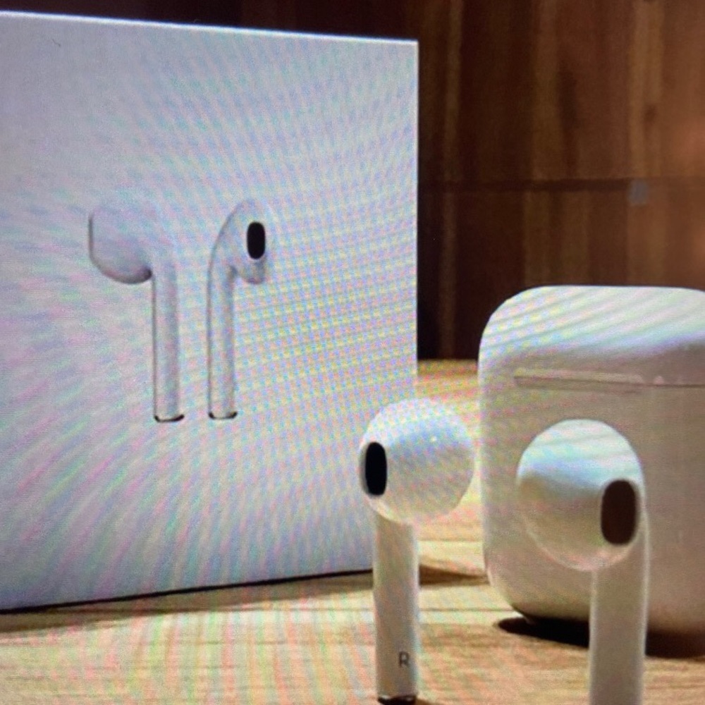 - Air pod pros